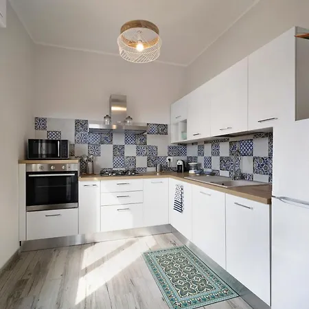 La Gabbianella Bianca 아파트 알라시오